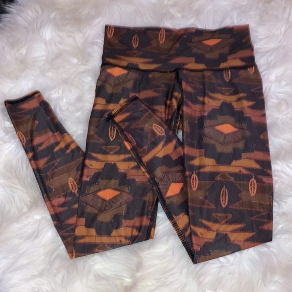 Rare TEEKI Southern Cross Harvest Tribal Feather Leggings Hot Pants - Picture 8 of 11